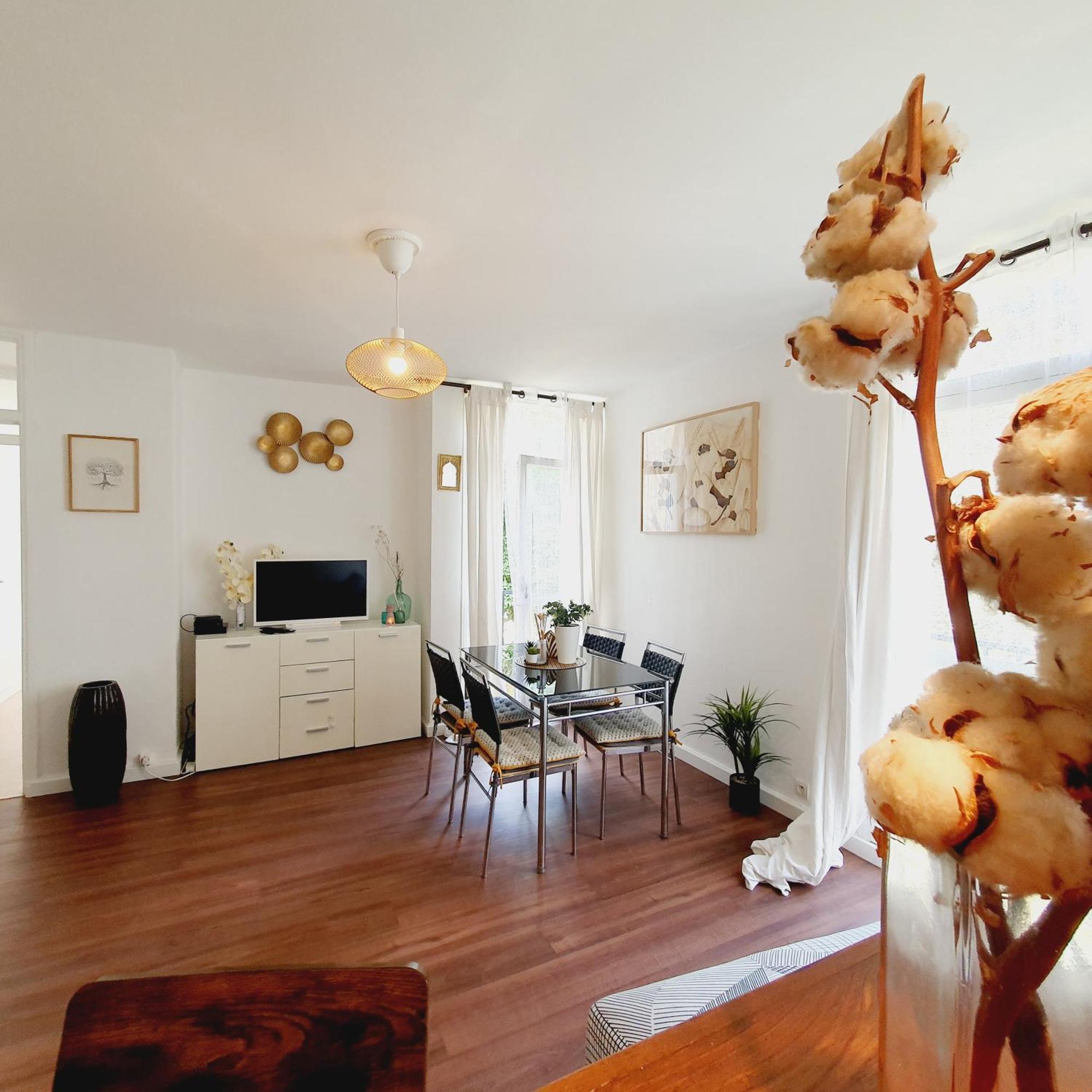 Sejour Cosy Pres De Paris T3 Cuisine Ouverte Et Bar Ris-Orangis Dış mekan fotoğraf